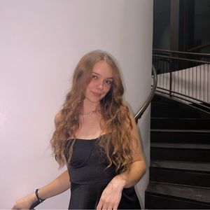 Meet your Posher, Faith